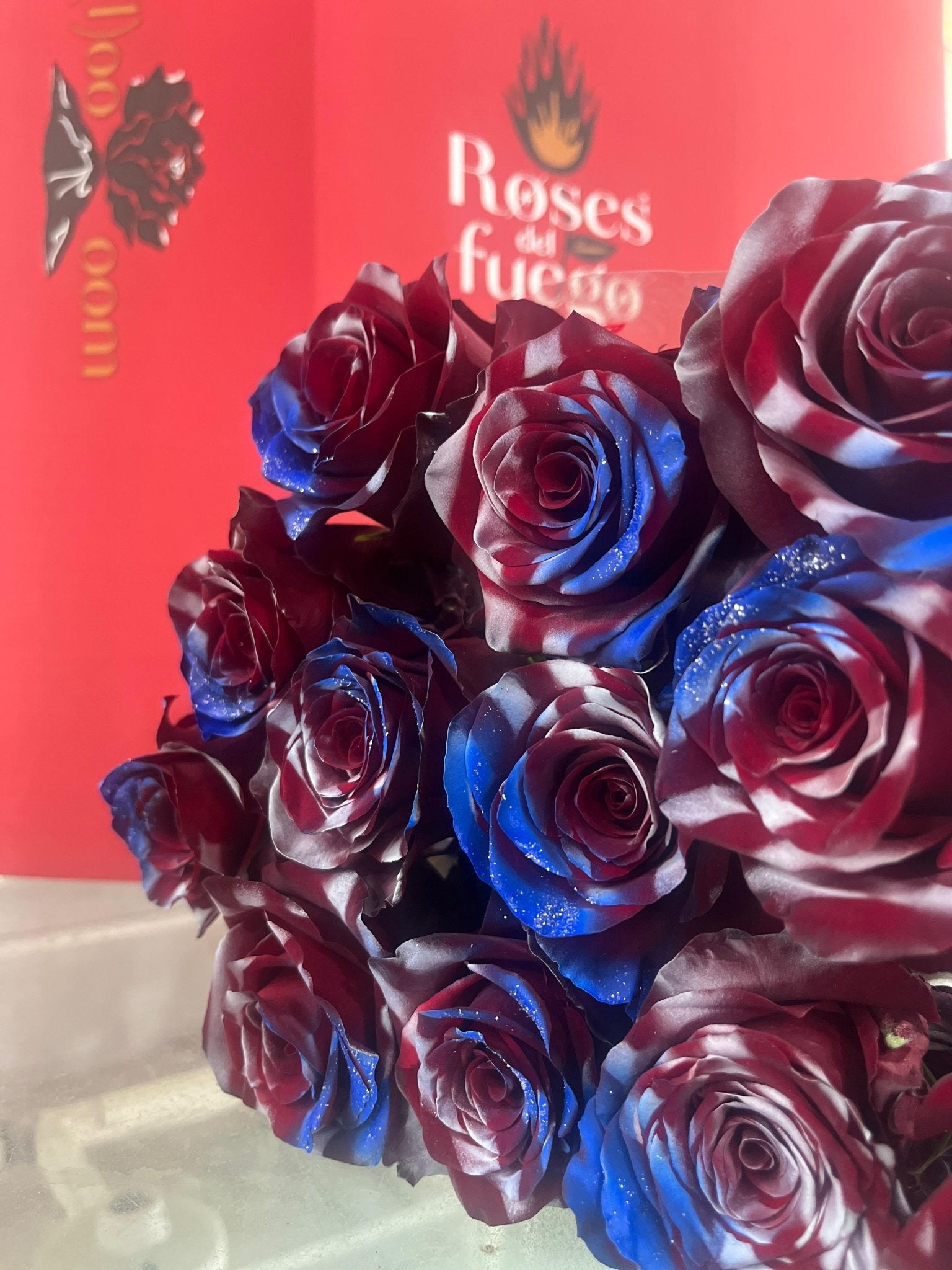 Independence Day Painted Roses - Roses del fuego